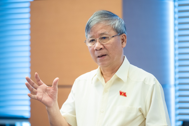 Sẽ triển khai bộ s&aacute;ch gi&aacute;o khoa thống nhất tr&ecirc;n to&agrave;n quốc từ năm học 2026-2027- Ảnh 1.