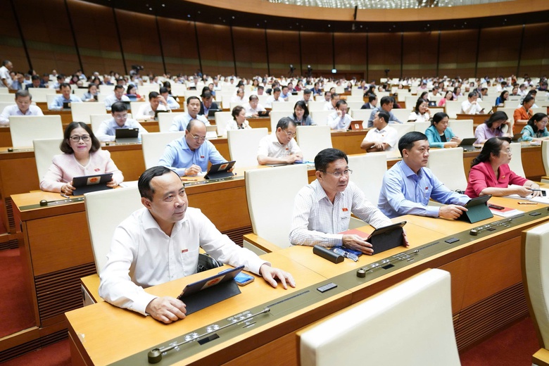 Bộ trưởng Trần Hồng Minh: Sửa Luật Hàng không dân dụng tạo động lực phát triển mới- Ảnh 2. Bộ trưởng Trần Hồng Minh: Sửa Luật Hàng không dân dụng tạo động lực phát triển mới- Ảnh 2.