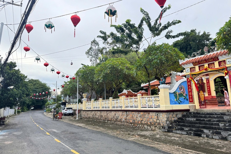 An Giang thông tin phương án thu phí mới tại Khu du lịch Núi Sam- Ảnh 4. An Giang thông tin phương án thu phí mới tại Khu du lịch Núi Sam- Ảnh 4.