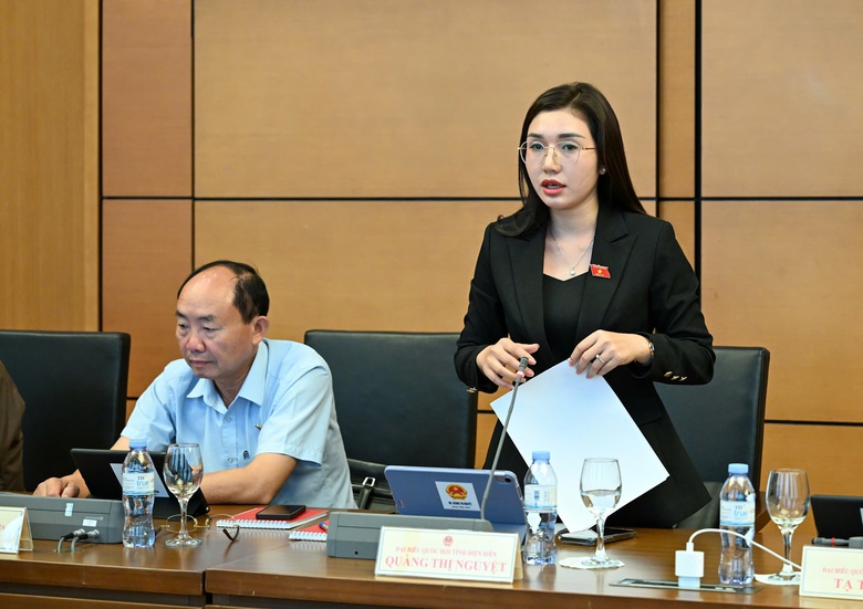 Đề nghị quy định r&otilde; Bộ trưởng chịu tr&aacute;ch nhiệm cuối c&ugrave;ng với chương tr&igrave;nh s&aacute;ch gi&aacute;o khoa- Ảnh 3.