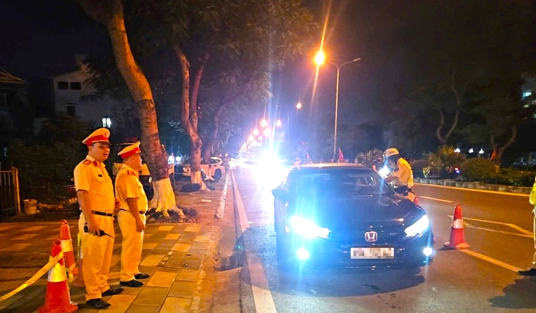 3 ng&agrave;y ra qu&acirc;n, CSGT Hải Ph&ograve;ng xử l&yacute; gần 700 trường hợp vi phạm nồng độ cồn- Ảnh 1.