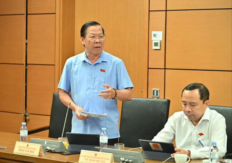 Đại biểu băn khoăn nếu giao Bộ GD&ĐT quản l&yacute; to&agrave;n bộ hệ thống đ&agrave;o tạo ng&agrave;nh Y tế- Ảnh 3.