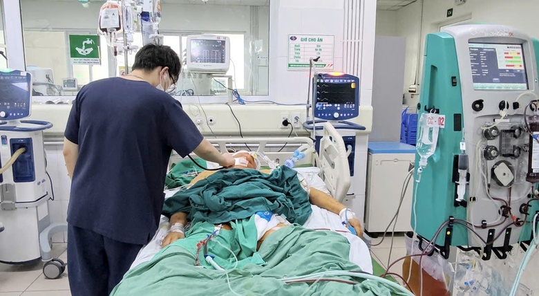 Cảnh b&aacute;o nhiều ca suy gan, suy thận nặng v&igrave; nhiễm xoắn khuẩn sau mưa lũ- Ảnh 1.