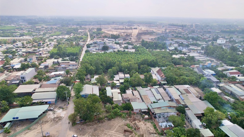 Đồng Nai đẩy nhanh giải ph&oacute;ng mặt bằng 3 tuyến đường kết nối s&acirc;n bay Long Th&agrave;nh- Ảnh 2.