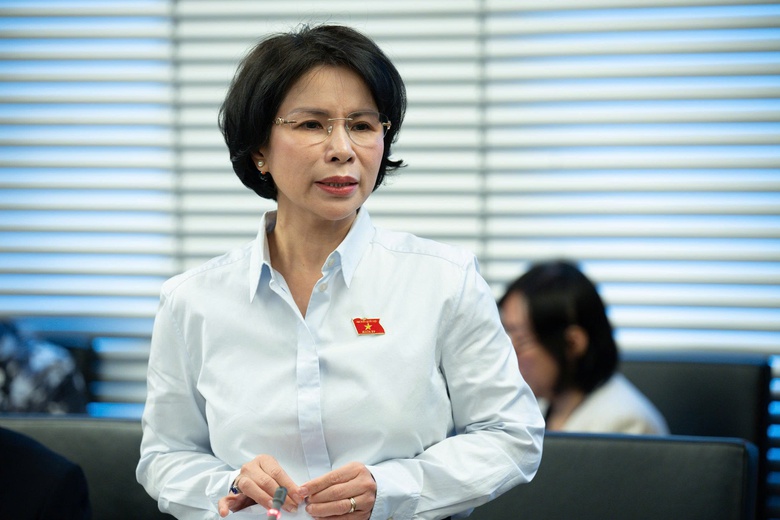 Bộ trưởng Bộ Y tế n&oacute;i về ch&iacute;nh s&aacute;ch ưu ti&ecirc;n nh&agrave; ở x&atilde; hội cho phụ nữ sinh đủ hai con- Ảnh 2.