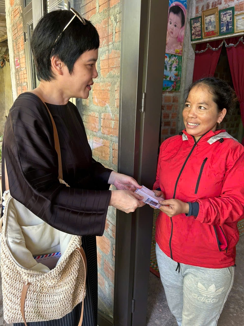 Những người &acirc;m thầm tạo dựng ch&iacute;nh s&aacute;ch, g&oacute;p phần đem đến m&aacute;i ấm cho mu&ocirc;n nh&agrave;- Ảnh 7.