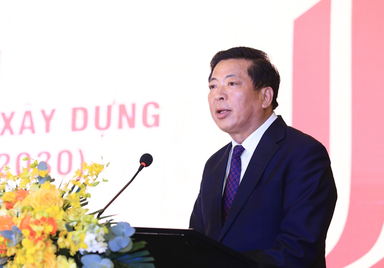 Bộ trưởng Bộ X&acirc;y dựng ph&aacute;t động to&agrave;n ng&agrave;nh thi đua thực hiện c&aacute;c nhiệm vụ giai đoạn mới- Ảnh 1.