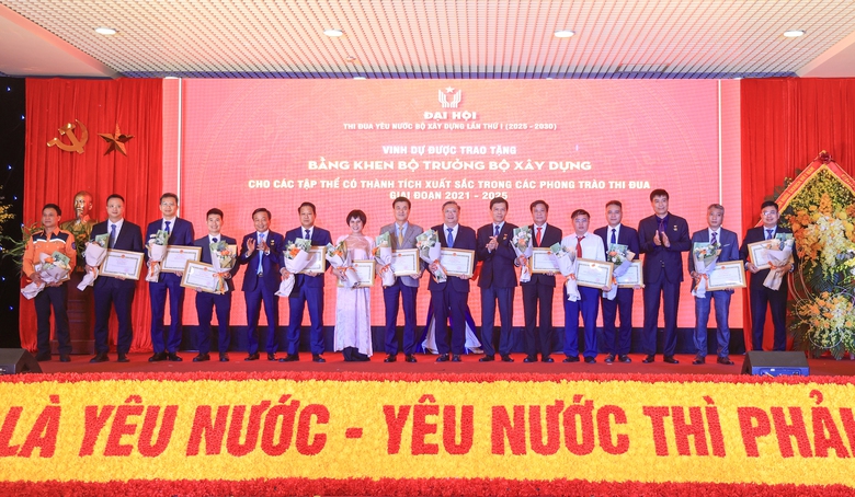 Bộ trưởng Bộ X&acirc;y dựng ph&aacute;t động to&agrave;n ng&agrave;nh thi đua thực hiện c&aacute;c nhiệm vụ giai đoạn mới- Ảnh 4.