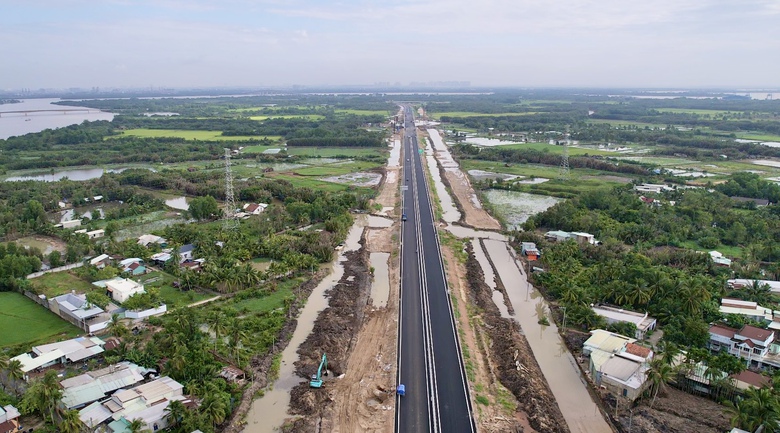 Đồng Nai l&agrave;m ng&agrave;y l&agrave;m đ&ecirc;m để kịp th&ocirc;ng xe cao tốc v&agrave; V&agrave;nh đai 3 đ&uacute;ng hẹn 19/12- Ảnh 2.