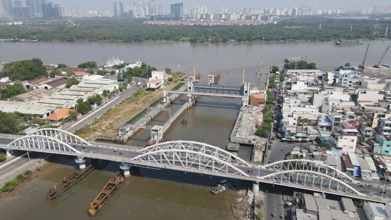 TP.HCM: Đề xuất gần 3.000 tỷ đồng mở rộng đường Nguyễn Tất Th&agrave;nh v&agrave; x&acirc;y cầu T&acirc;n Thuận 1- Ảnh 3.