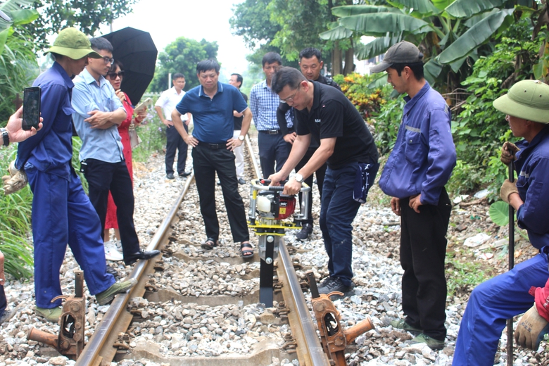Ph&uacute; Thọ: Ch&uacute; trọng sửa chữa, bảo tr&igrave; hạ tầng đường sắt đảm bảo an to&agrave;n giao th&ocirc;ng- Ảnh 2.