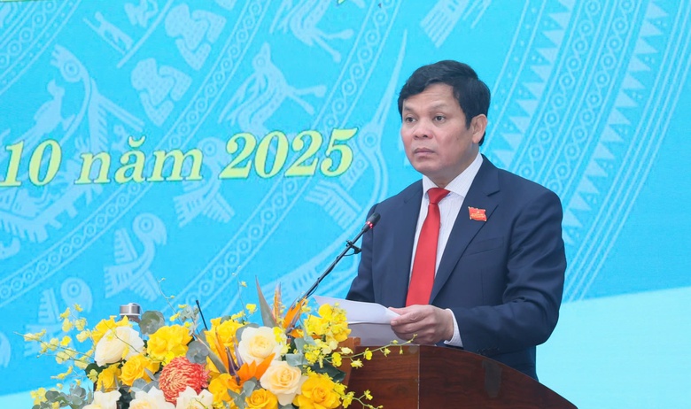 C&ocirc;ng chức cấp x&atilde; ở Quảng Ng&atilde;i sẽ k&yacute; chứng thực bản sao giấy tờ cho người d&acirc;n- Ảnh 2.