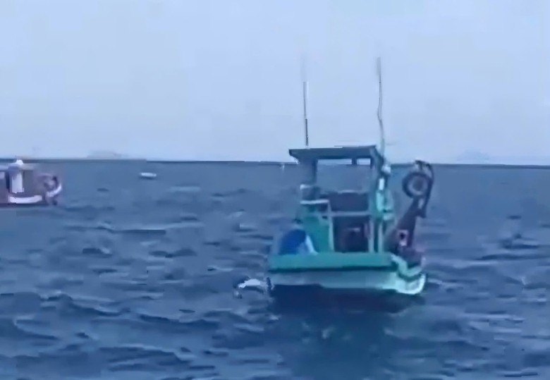 T&igrave;m thấy thi thể b&eacute; trai 13 tuổi mất t&iacute;ch khi theo người th&acirc;n đi lặn biển ở An Giang- Ảnh 2.