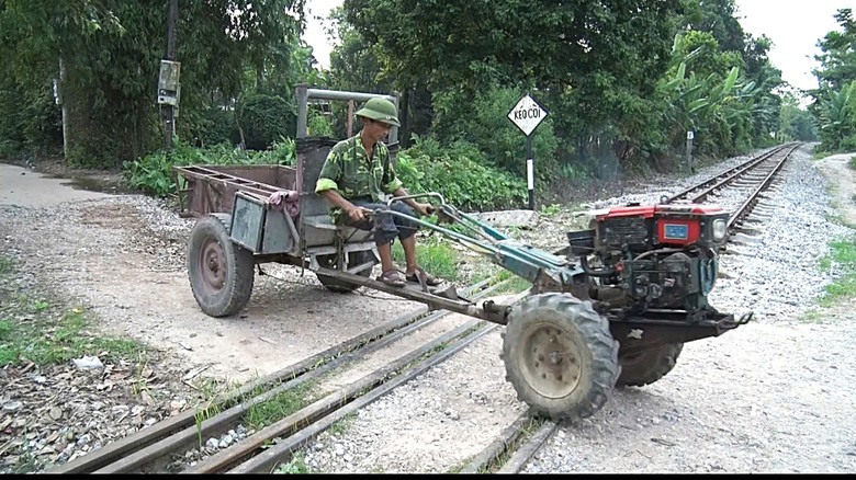 Thái Nguyên bảo đảm an toàn giao thông đường sắt, xóa bỏ lối đi tự mở- Ảnh 4. Thái Nguyên bảo đảm an toàn giao thông đường sắt, xóa bỏ lối đi tự mở- Ảnh 4.