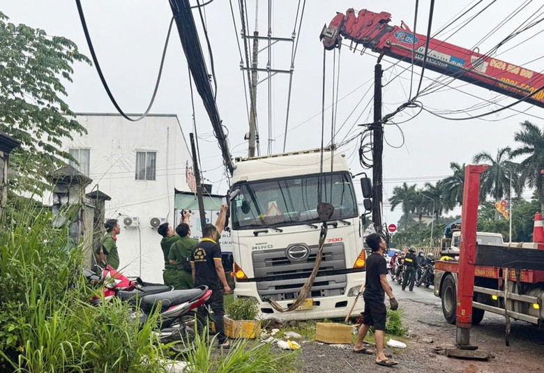 Hiện trường vụ tai nạn - Ảnh: Ho&agrave;ng Anh.
