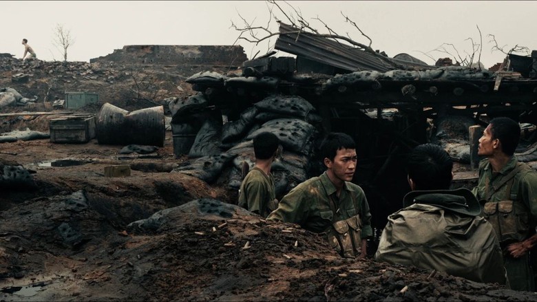 Từ &ldquo;Mưa đỏ&rdquo; đến nghịch l&yacute; ph&ograve;ng v&eacute;: Điện ảnh Việt cần g&igrave; để ph&aacute;t triển bền vững?- Ảnh 5.