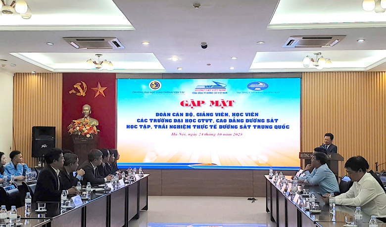 Th&uacute;c đẩy hợp t&aacute;c &ldquo;3 nh&agrave;&rdquo; trong đ&agrave;o tạo, chuẩn bị nh&acirc;n lực đường sắt tốc độ cao- Ảnh 2.