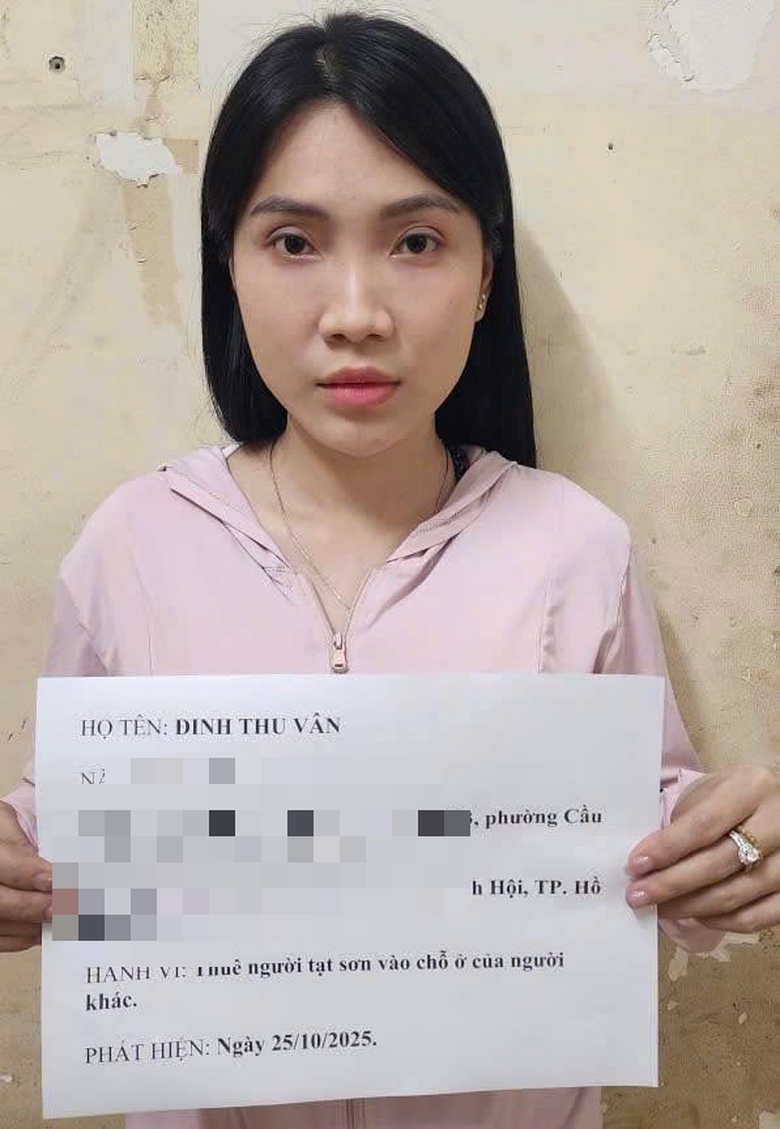 TP.HCM: Thu&ecirc; người nghiện tạt sơn để trả th&ugrave; nhưng bị nhầm nh&agrave;- Ảnh 1.