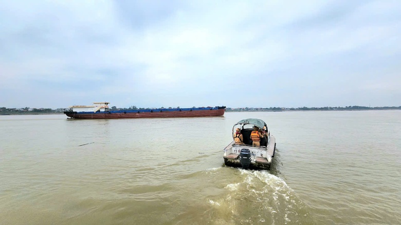 Ph&uacute; Thọ: Tăng cường c&aacute;c giải ph&aacute;p đảm bảo an to&agrave;n giao th&ocirc;ng đường thủy sau s&aacute;p nhập- Ảnh 2.