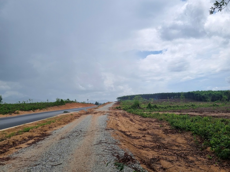 Th&aacute;o gỡ vướng mắc, đẩy nhanh tiến độ trạm dừng nghỉ cao tốc qua Gia Lai- Ảnh 1.