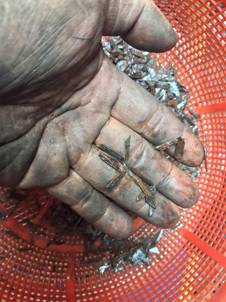 "Đinh tặc" t&aacute;i diễn, CSGT TP.HCM k&ecirc;u gọi người d&acirc;n n&acirc;ng cao cảnh gi&aacute;c- Ảnh 2.