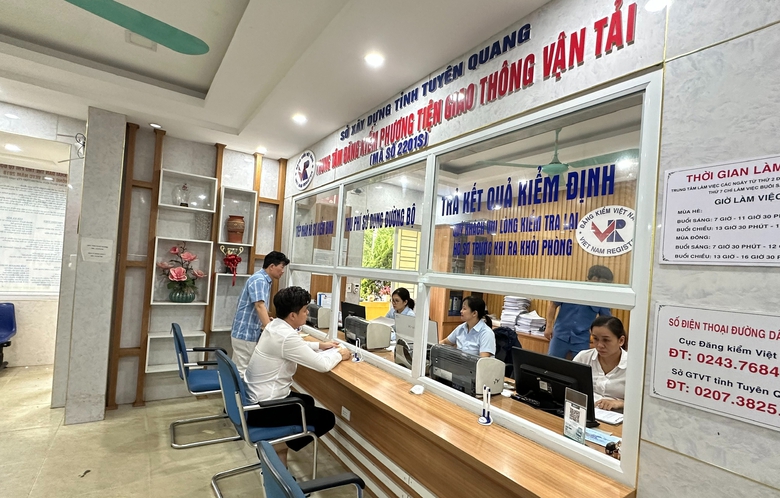 Tuy&ecirc;n Quang: Ch&uacute; trọng c&ocirc;ng t&aacute;c đăng kiểm, n&acirc;ng cao chất lượng phục vụ người d&acirc;n- Ảnh 3.