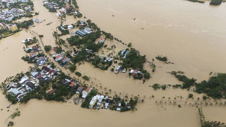 Tạm cấm phương tiện thủy lưu th&ocirc;ng tr&ecirc;n s&ocirc;ng Thu Bồn, s&ocirc;ng Hương- Ảnh 1.