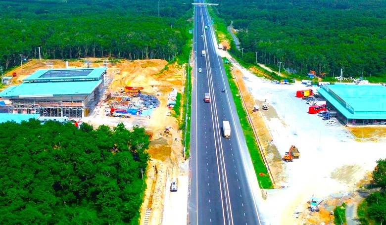 Sẽ kh&ocirc;ng c&ograve;n cao tốc "trắng" trạm dừng nghỉ- Ảnh 1.