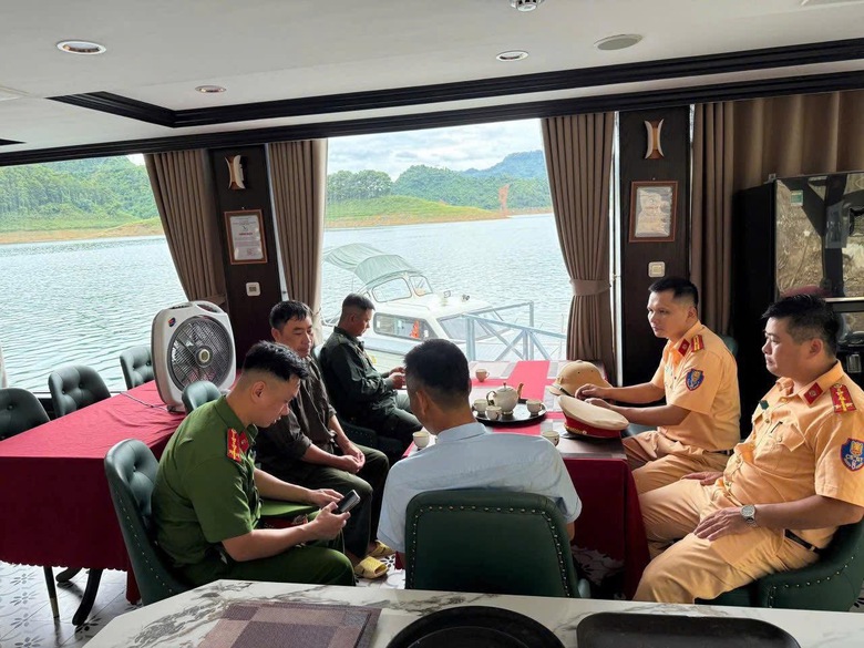 C&oacute; hệ thống s&ocirc;ng hồ lớn, Tuy&ecirc;n Quang ch&uacute; trọng đảm bảo ATGT, hạn chế tai nạn đường thủy- Ảnh 1.