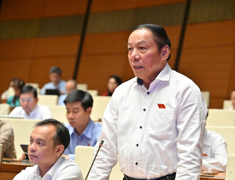 X&acirc;y dựng luật, đưa c&ocirc;ng nghiệp văn h&oacute;a th&agrave;nh ng&agrave;nh kinh tế mũi nhọn- Ảnh 1.