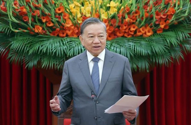 Tổng B&iacute; thư T&ocirc; L&acirc;m gửi thư thăm hỏi đồng b&agrave;o, lực lượng đang ứng ph&oacute;, khắc phục thi&ecirc;n tai- Ảnh 1.