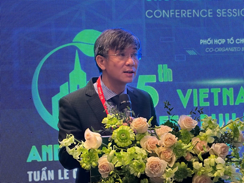 Th&uacute;c đẩy chuyển đổi năng lượng xanh trong giao th&ocirc;ng vận tải- Ảnh 1.