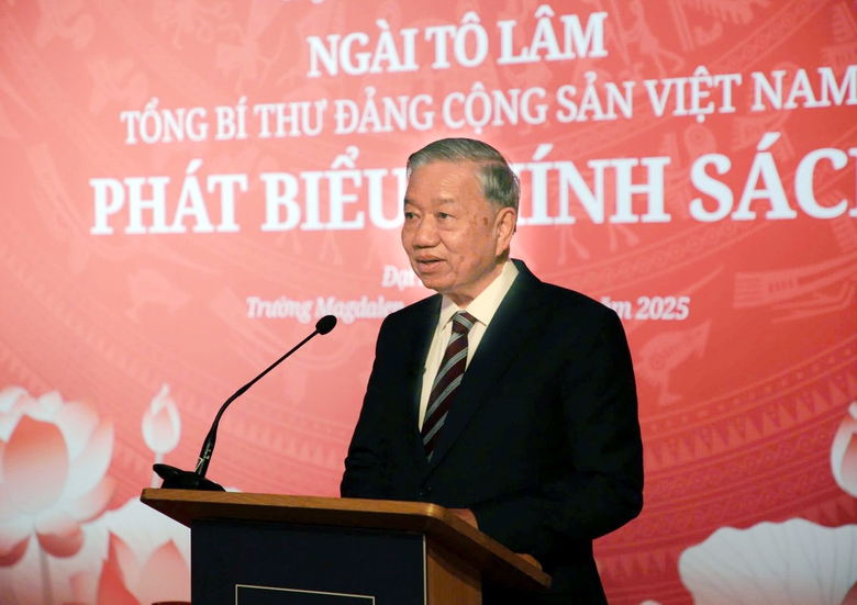 Tổng B&iacute; thư: Đặt con người ở vị tr&iacute; trung t&acirc;m của mọi chiến lược ph&aacute;t triển- Ảnh 1.