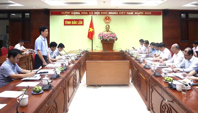 Thứ trưởng L&ecirc; Anh Tuấn đề nghị Đắk Lắk đẩy nhanh tiến độ c&aacute;c dự &aacute;n giao th&ocirc;ng trọng điểm- Ảnh 1.