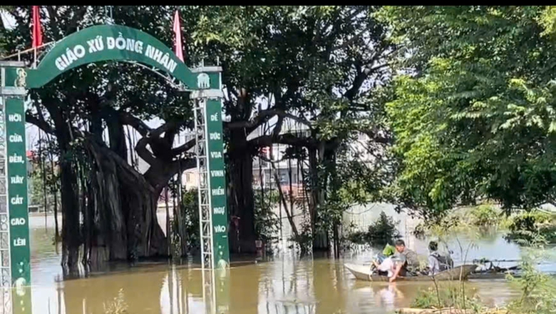 Nước s&ocirc;ng Cầu l&ecirc;n cao, Bắc Ninh vẫn c&ograve;n hơn 2.100 hộ d&acirc;n bị c&ocirc; lập- Ảnh 10.