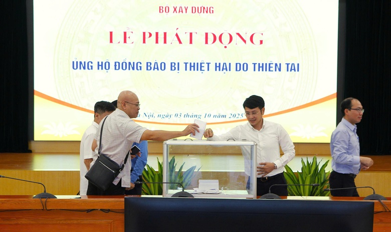 Bộ X&acirc;y dựng quy&ecirc;n g&oacute;p, ủng hộ đồng b&agrave;o bị thiệt hại do cơn b&atilde;o số 10- Ảnh 5.