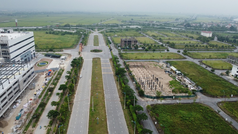 Khu c&ocirc;ng nghiệp Nam H&agrave; Nội: Nh&agrave; đầu tư bị "treo" sổ đỏ, cần minh bạch ph&aacute;p l&yacute; dự &aacute;n- Ảnh 1.