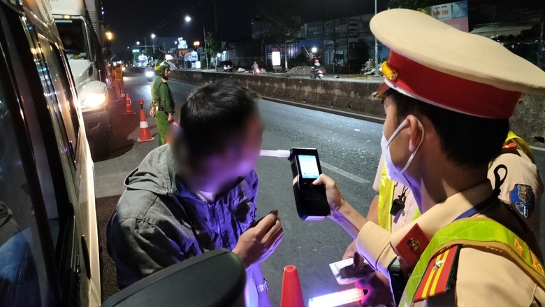 C&agrave; Mau: Tăng cường bảo đảm trật tự an to&agrave;n giao th&ocirc;ng trước thềm Đại hội Đảng bộ tỉnh- Ảnh 1.