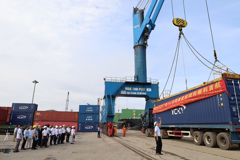 Doanh nghiệp cảng biển th&iacute;ch ứng quy định mới, lấy an to&agrave;n để ph&aacute;t triển bền vững- Ảnh 4.