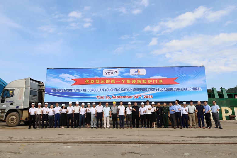 Doanh nghiệp cảng biển th&iacute;ch ứng quy định mới, lấy an to&agrave;n để ph&aacute;t triển bền vững- Ảnh 5.