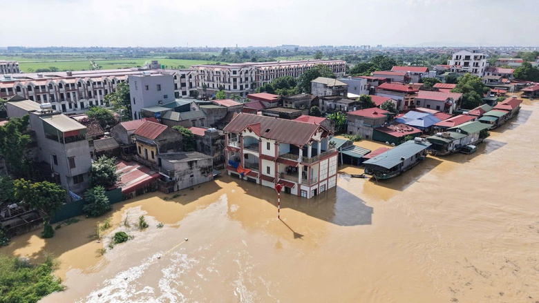 Nước s&ocirc;ng Cầu l&ecirc;n cao, Bắc Ninh vẫn c&ograve;n hơn 2.100 hộ d&acirc;n bị c&ocirc; lập- Ảnh 14.