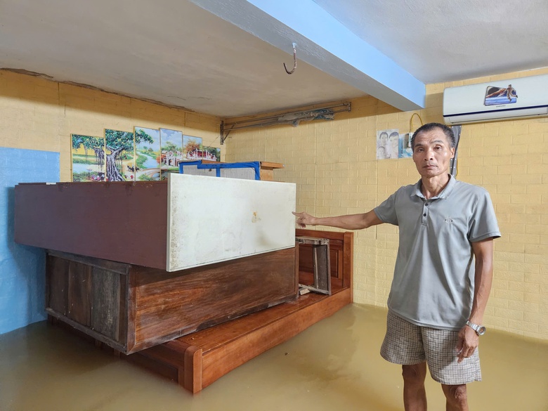 Nước s&ocirc;ng Cầu l&ecirc;n cao, Bắc Ninh vẫn c&ograve;n hơn 2.100 hộ d&acirc;n bị c&ocirc; lập- Ảnh 6.