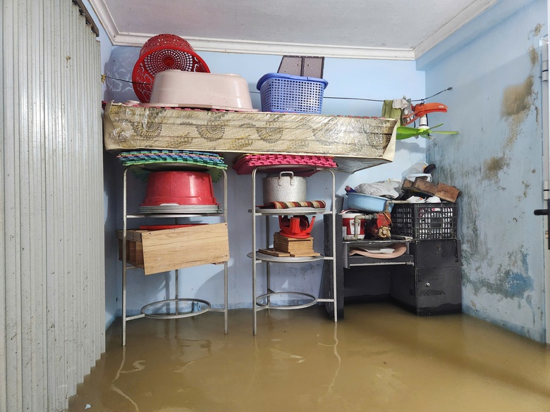 Nước s&ocirc;ng Cầu l&ecirc;n cao, Bắc Ninh vẫn c&ograve;n hơn 2.100 hộ d&acirc;n bị c&ocirc; lập- Ảnh 3.