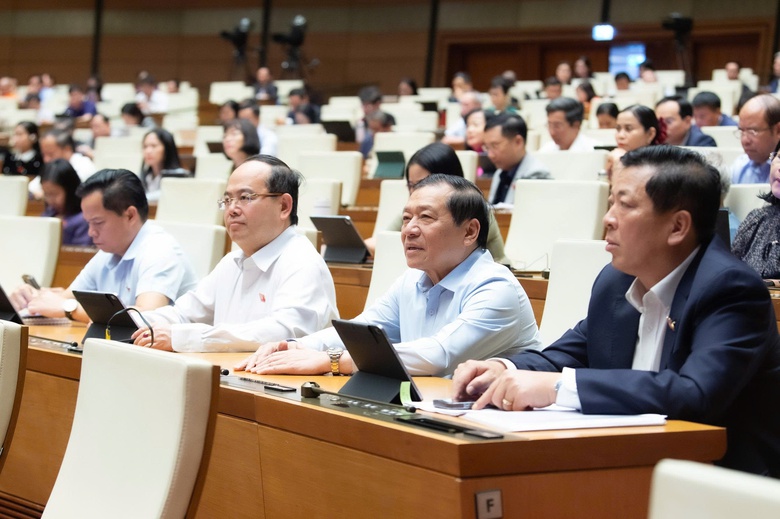 Thủ tướng: Trong đầu tư c&ocirc;ng, c&oacute; vướng mắc thể chế mất 3 - 4 năm mới th&aacute;o gỡ được- Ảnh 3.