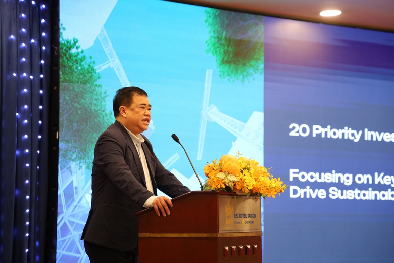 TP.HCM kêu gọi đầu tư 5 mũi đột phá chiến lược, 20 dự án trọng điểm- Ảnh 3. TP.HCM kêu gọi đầu tư 5 mũi đột phá chiến lược, 20 dự án trọng điểm- Ảnh 3.