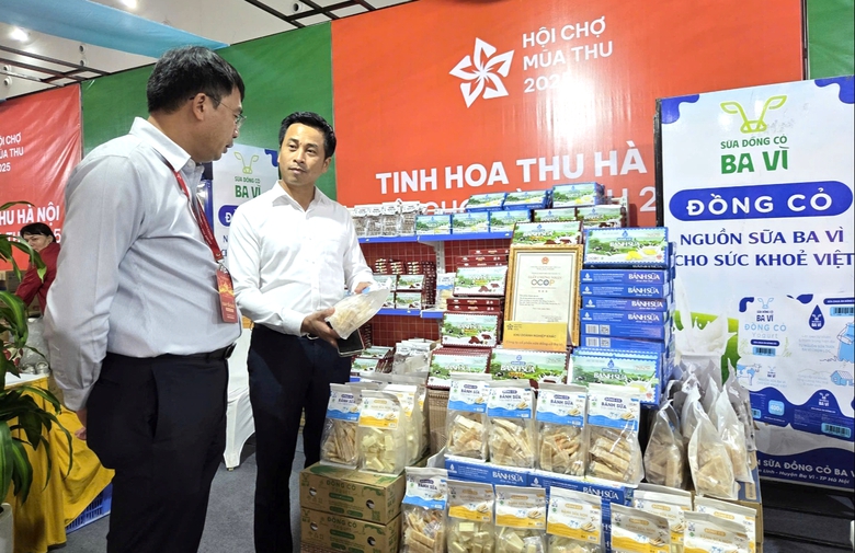 Sắc m&agrave;u OCOP 3 miền hội tụ tại Hội chợ M&ugrave;a Thu 2025- Ảnh 2.