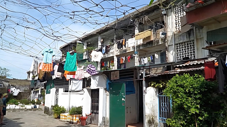 Nghệ An: Nhiều hộ d&acirc;n sống trong khu tập thể cũ n&aacute;t gần 50 năm chờ t&aacute;i định cư- Ảnh 2.