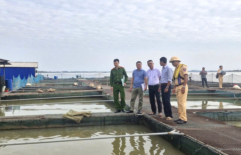 Chấn chỉnh t&igrave;nh trạng nu&ocirc;i trồng thủy sản g&acirc;y mất ATGT đường thủy tại Bắc Ninh- Ảnh 11.