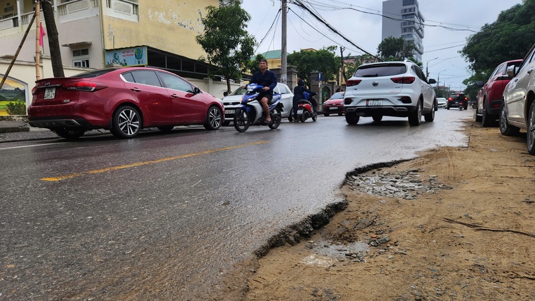 Nhiều c&ocirc;ng tr&igrave;nh đ&igrave;nh trệ sau chuyển giao ch&iacute;nh quyền 2 cấp, Nghệ An gỡ bằng c&aacute;ch n&agrave;o?- Ảnh 2.