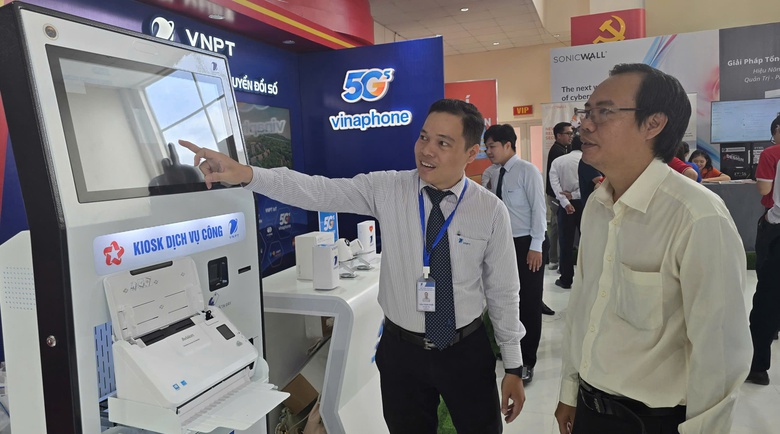 Ứng dụng AI hỗ trợ người dân và cán bộ xử lý thủ tục hành chính- Ảnh 4. Ứng dụng AI hỗ trợ người dân và cán bộ xử lý thủ tục hành chính- Ảnh 4.